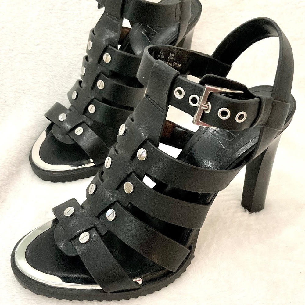 DKNY  BRIA SLINGBACK SANDAL Studded Strappy open toe  Leather Gladiator Size 7M